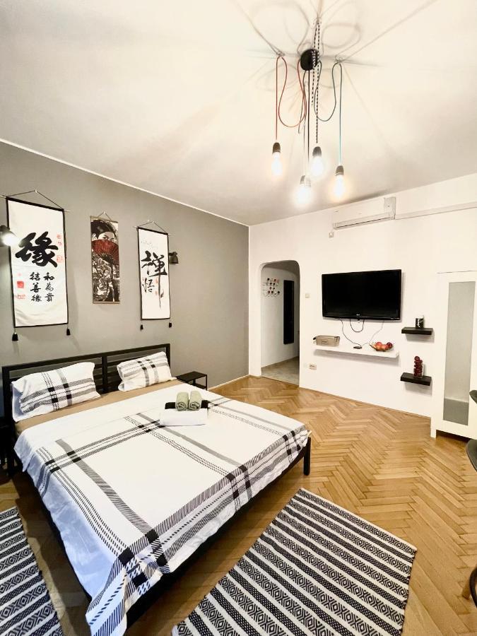 Old Town Central Studio 23 Bukarest Kültér fotó